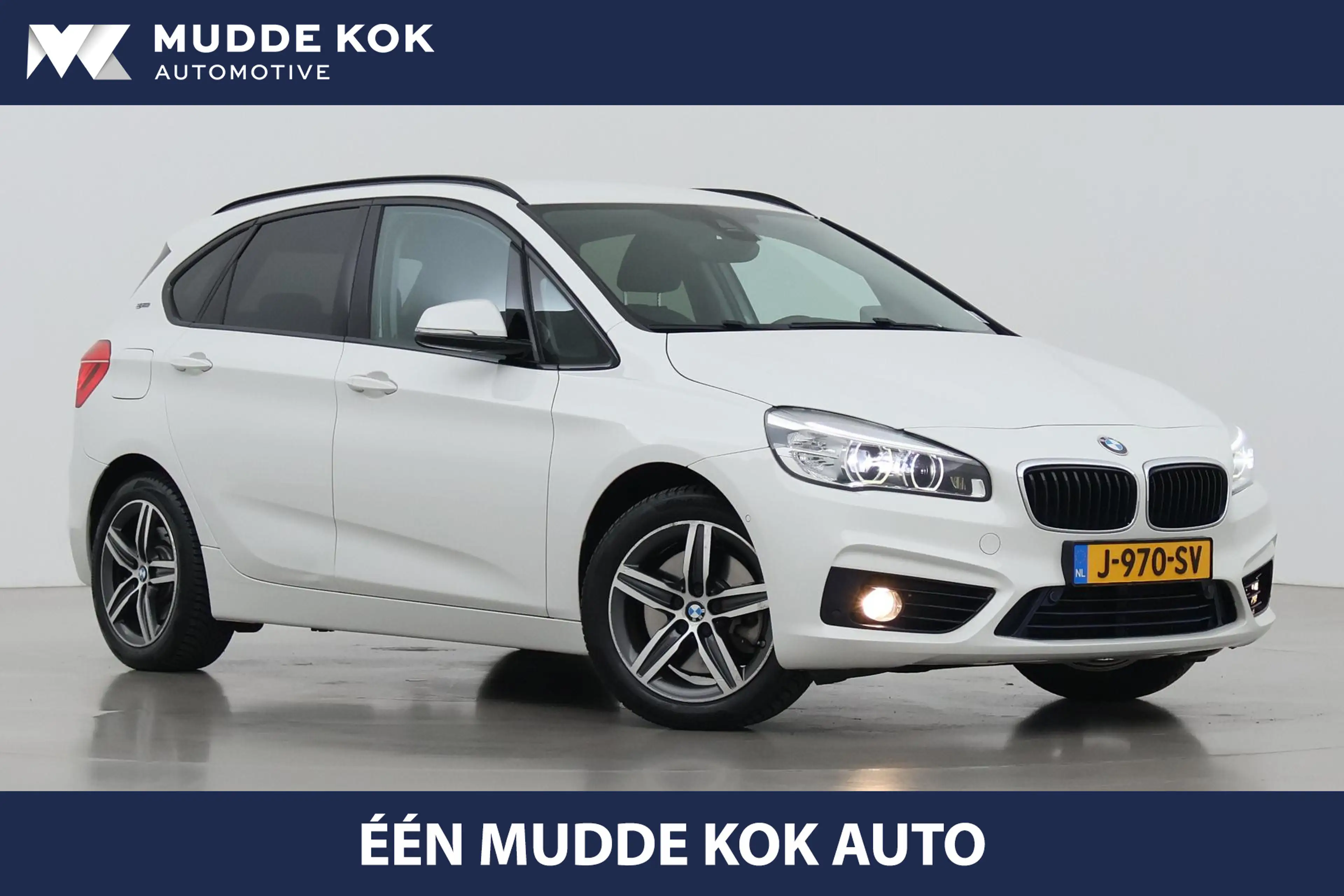 BMW 225 2-serie Active Tourer 225xe Luxury | Head-Up | Cam