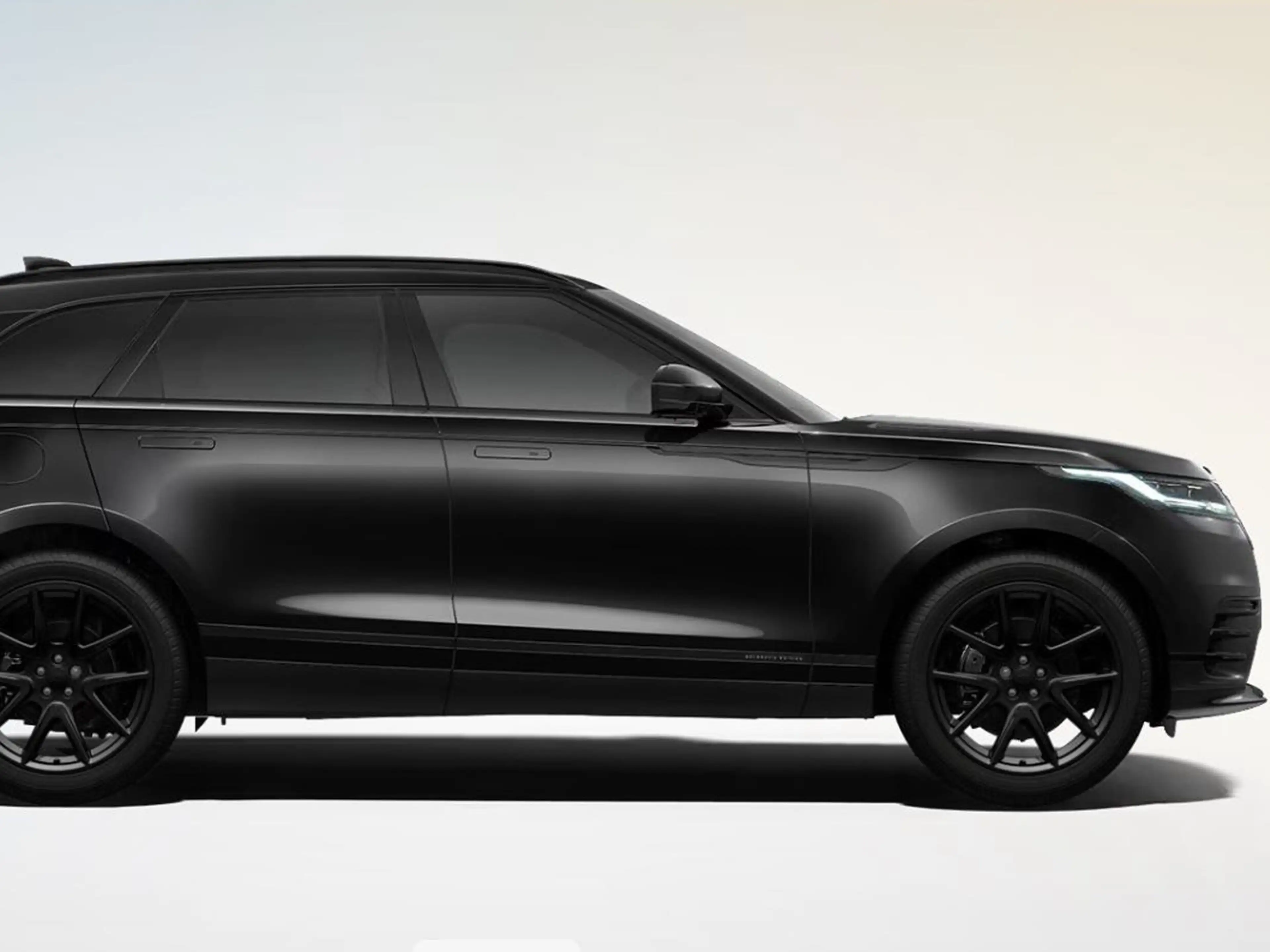 Land Rover Range Rover Velar 3.0 D300 Belgravia Edition Pano Black Pack — photo 3
