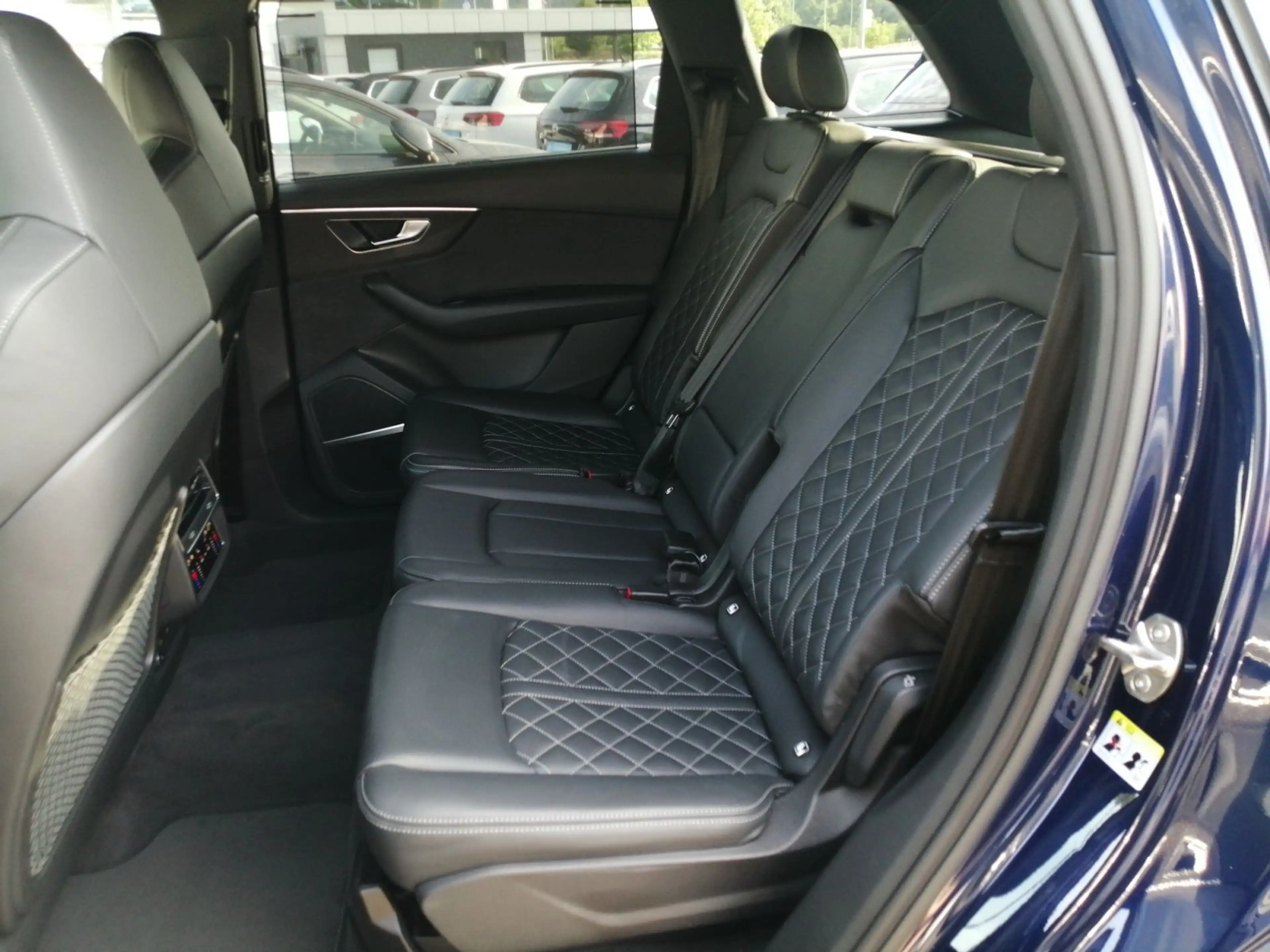 Audi SQ7 competition plus Laser Pano SportsitzePl B+O — photo 15