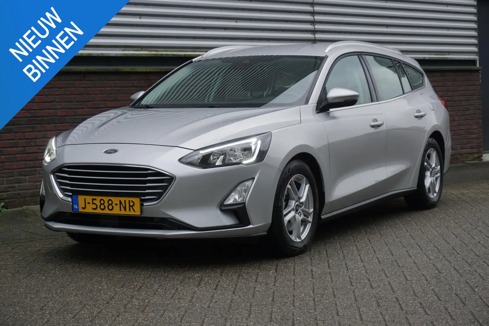 Ford Focus Wagon 1.0 EcoBoost 125PKHybrid Edition Business/Ca Grijs - 1