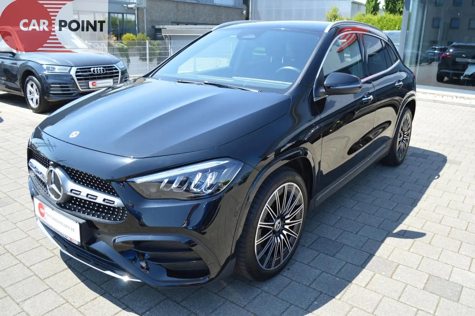 Mercedes-Benz GLA 200 AMG Line *Virtual*LED*DAB*Ambi*Kam*Leder Schwarz - 2