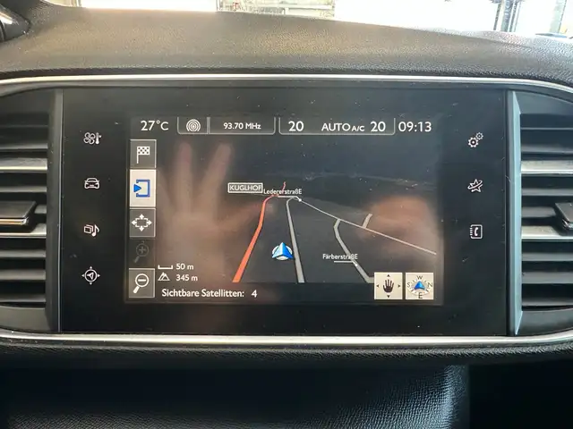 Peugeot 308 view 14