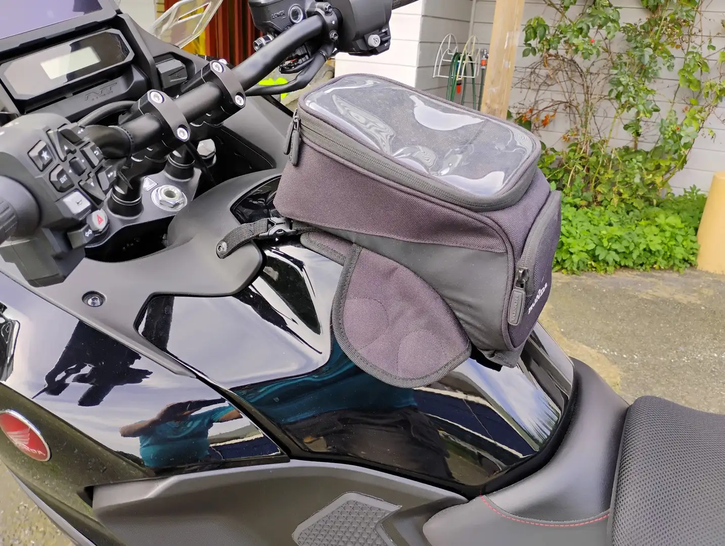 Honda NT 1100 Black - 2