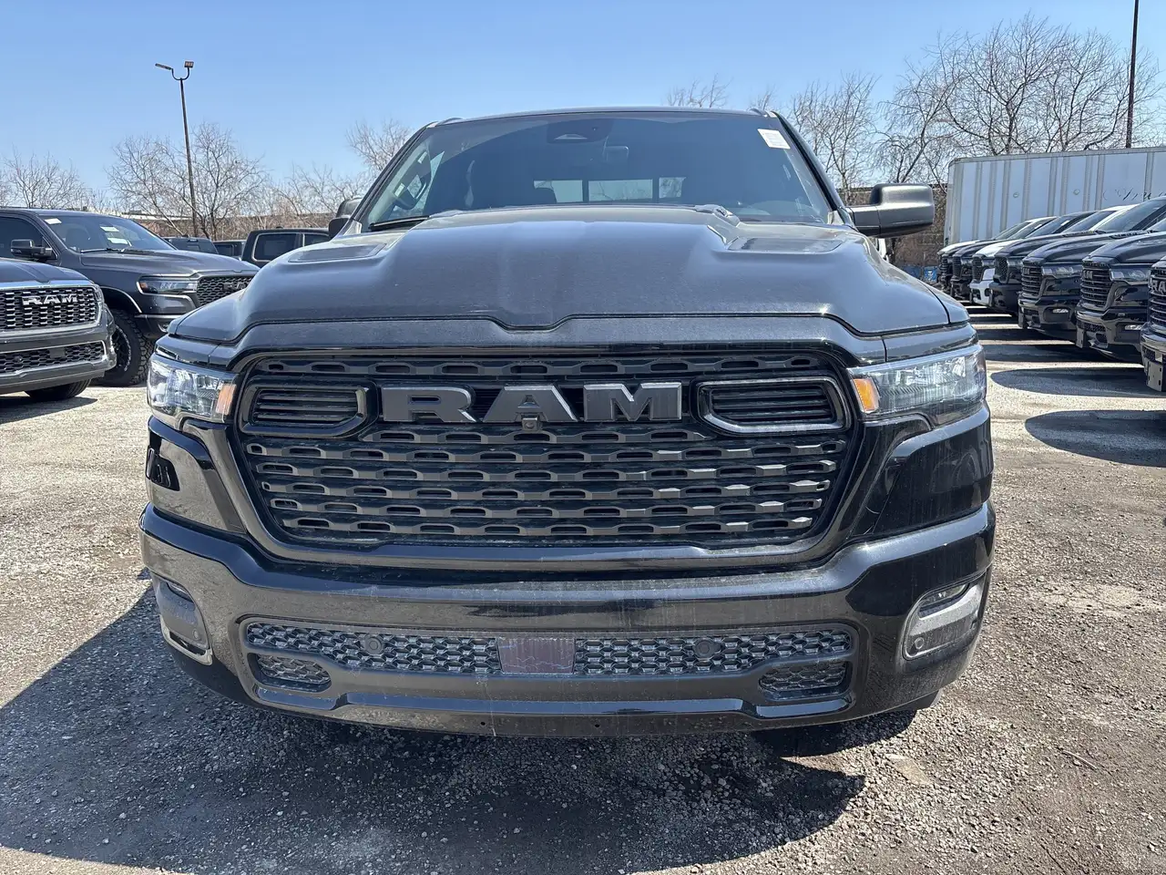 RAM 1500 снимка RAM 1500