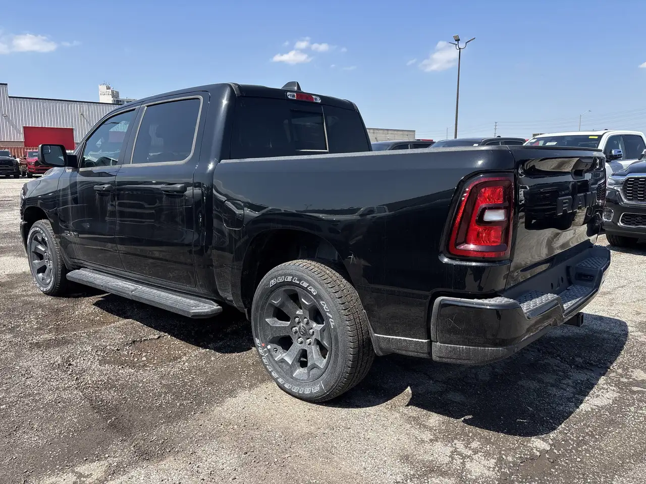 RAM 1500 снимка RAM 1500