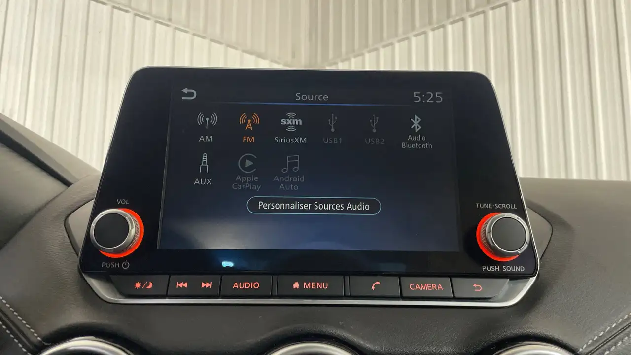 Nissan Sentra снимка Nissan Sentra