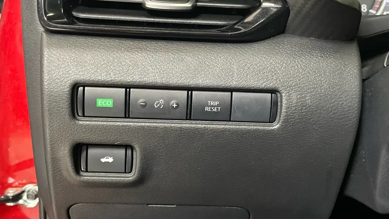 Nissan Sentra снимка Nissan Sentra