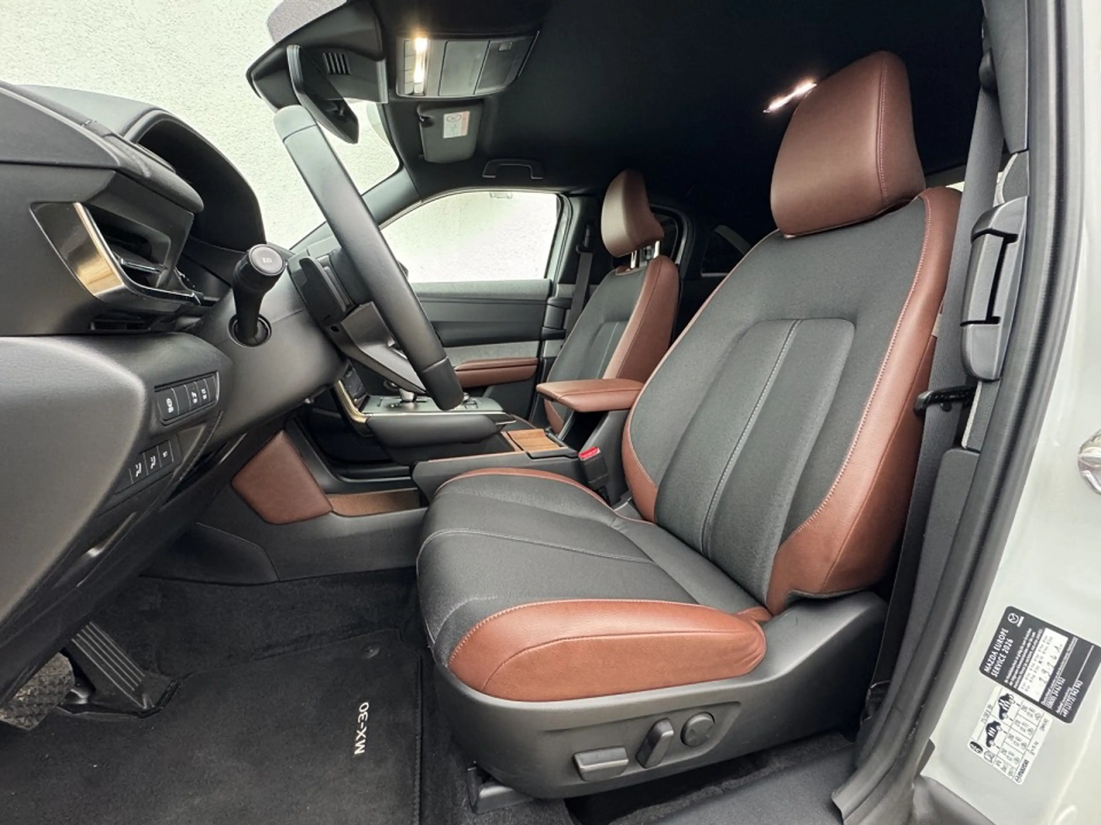 Mazda MX-30 35,5 kWh e-SKYACTIV EV 145 PS Advantage — photo 5