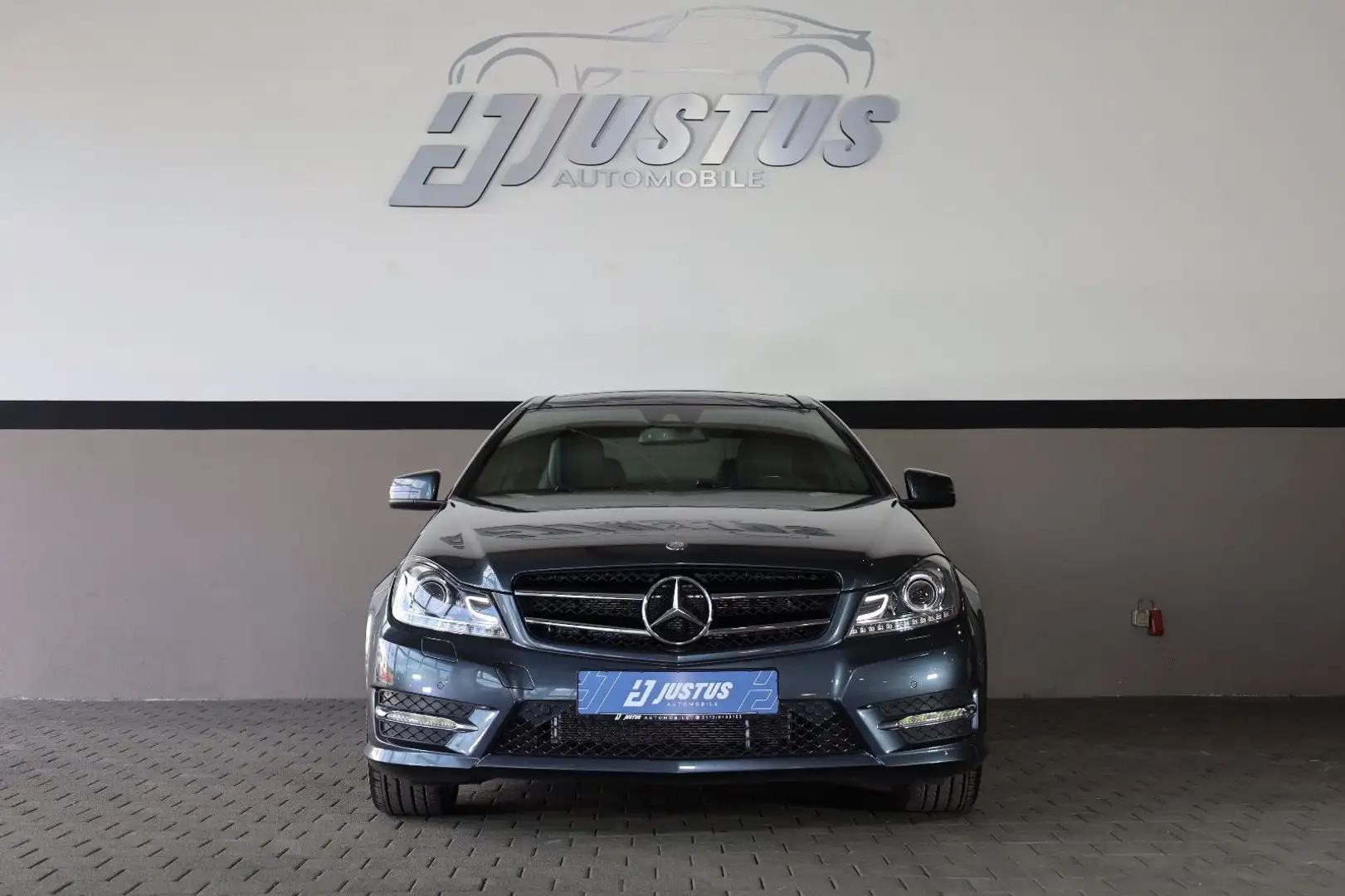 Mercedes-Benz C 350 BlueEFFICIENCY Coupé/TOTW/SHZ/PDC/PANO/R18 Grau - 2