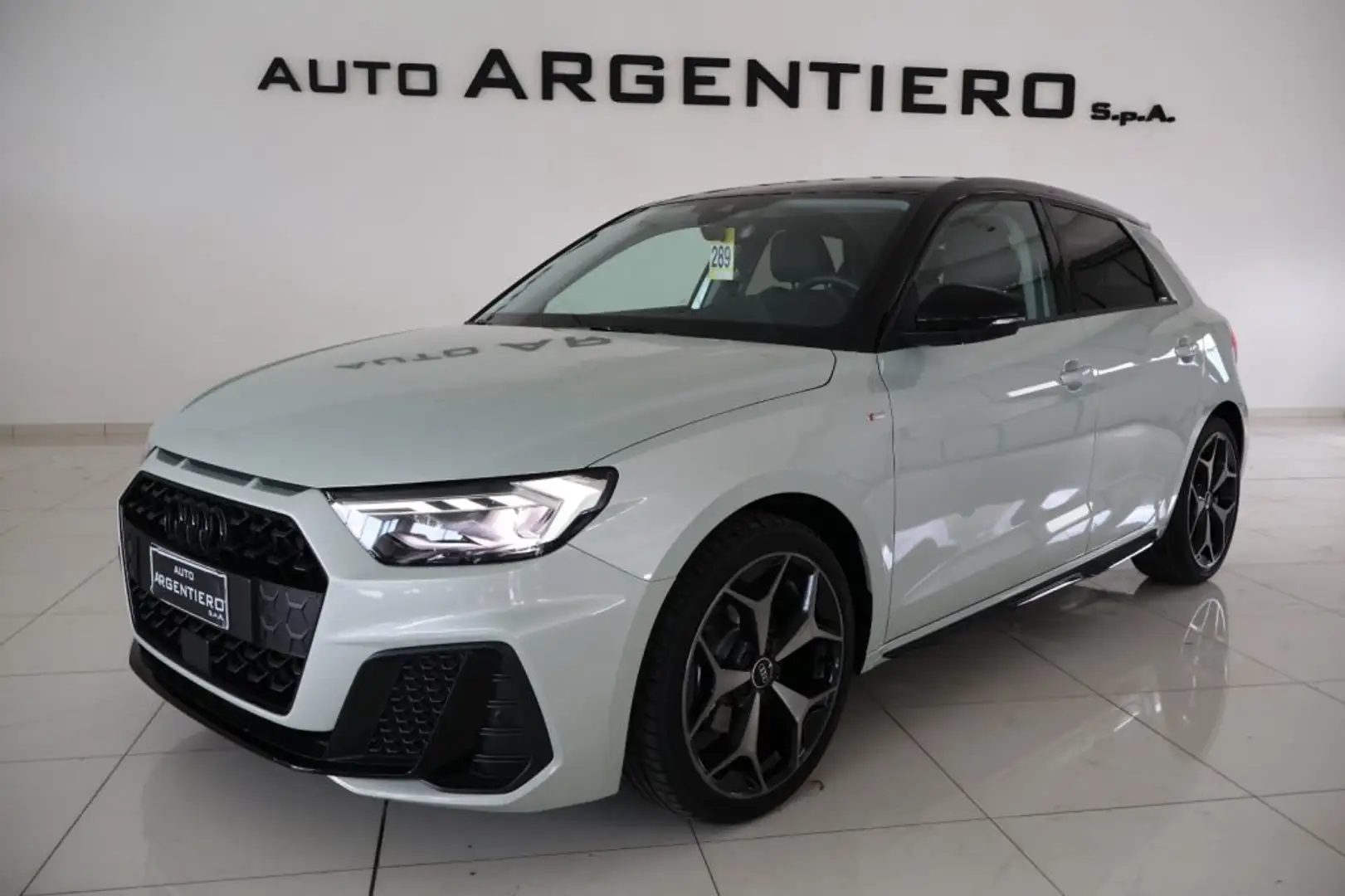 Audi A1 SPB 30 TFSI S tronic Identity Black nuova km 0!!!! Argento - 1