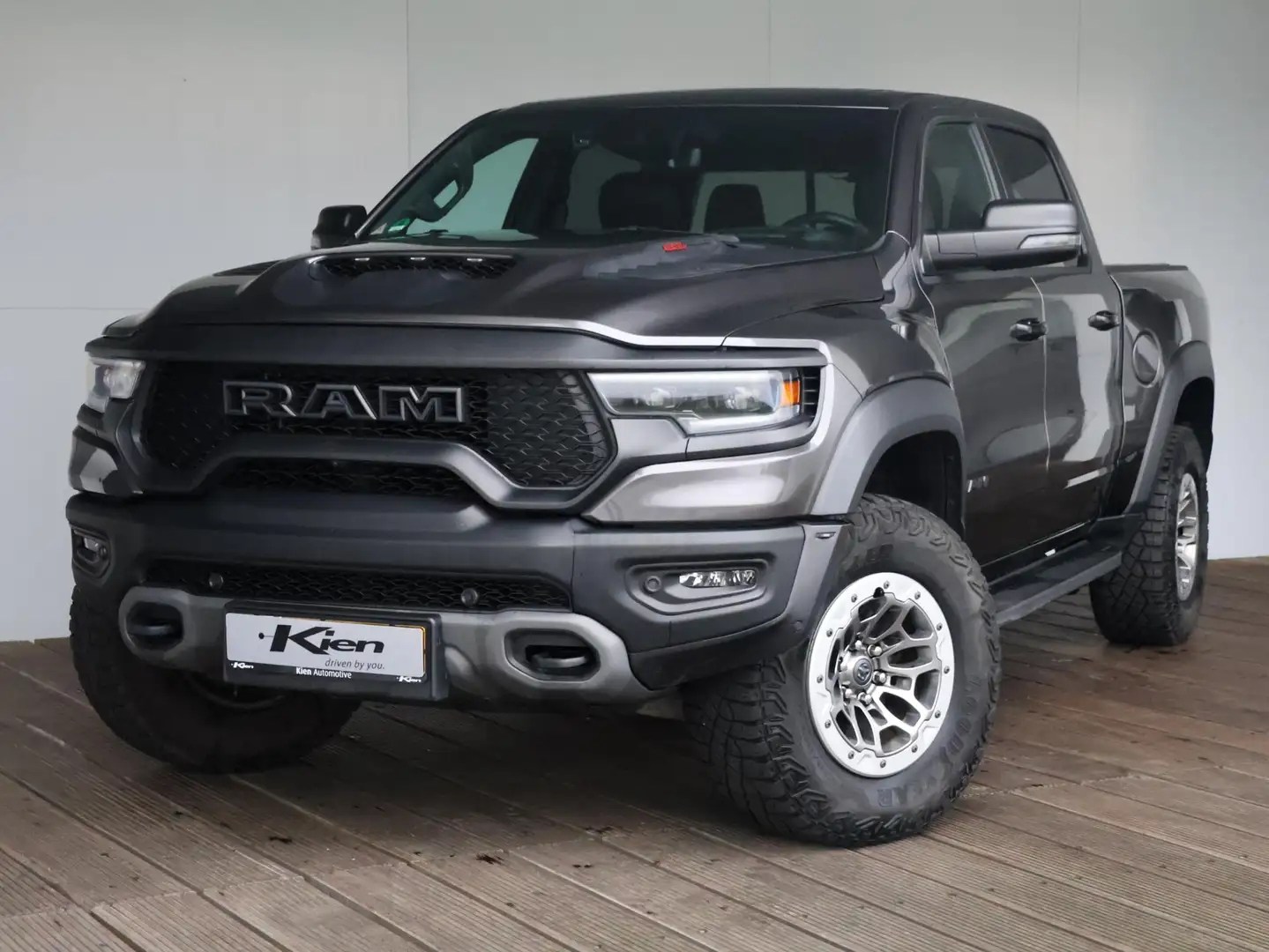 Dodge RAM 1500 6.2 V8 4x4 Crew Cab TRX | LPG | Pano-dak | Ha Gris - 2