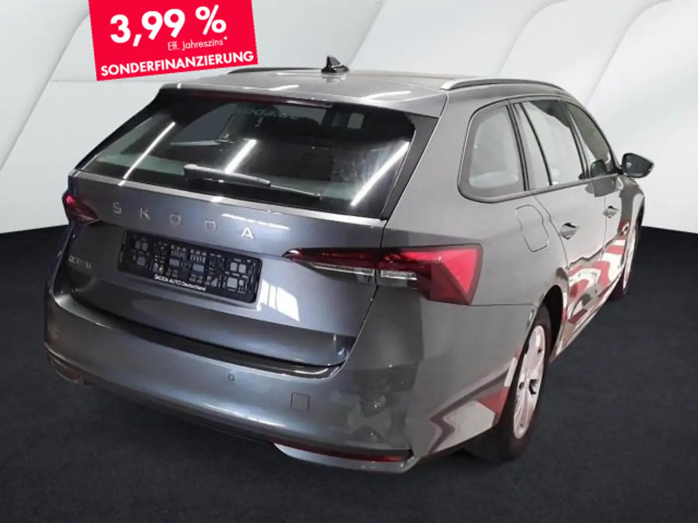 Skoda Octavia Combi Selection 1.5 TSI LED CARPLAY SHZ Gris - 2