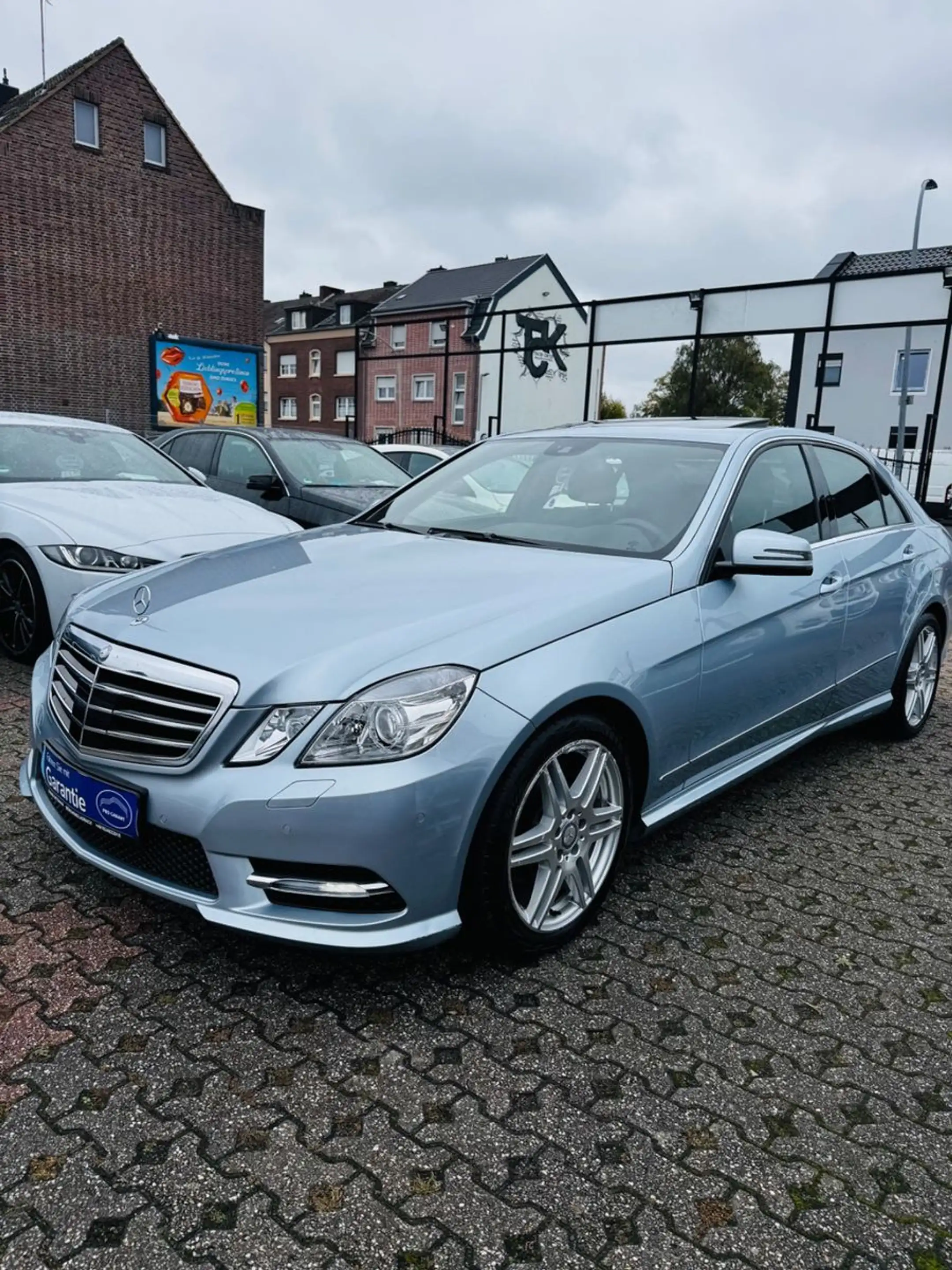 Mercedes-Benz E 300 E Limousine E 300 BlueTec Hybrid
