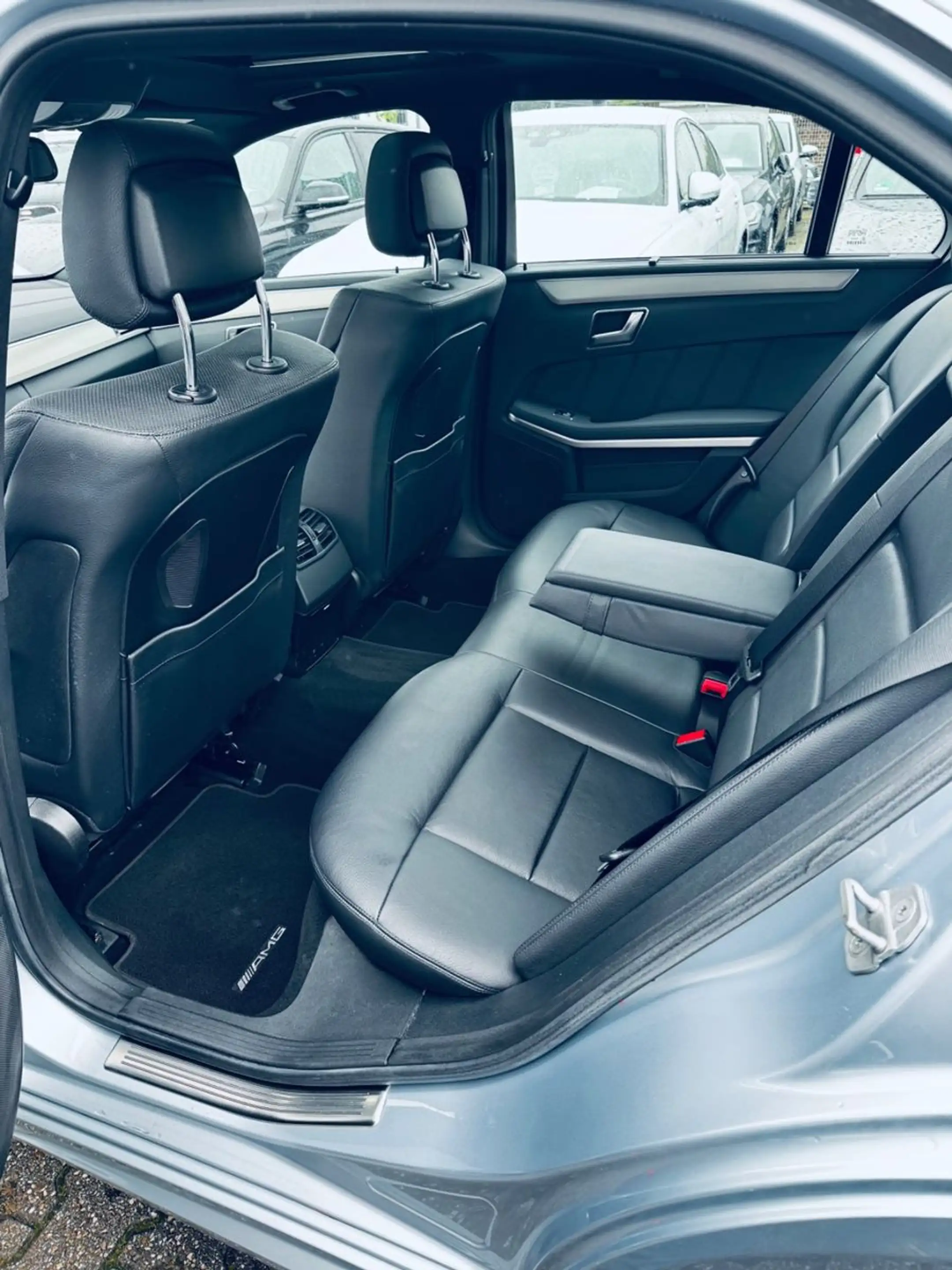 Mercedes-Benz E 300 E Limousine E 300 BlueTec Hybrid — photo 13