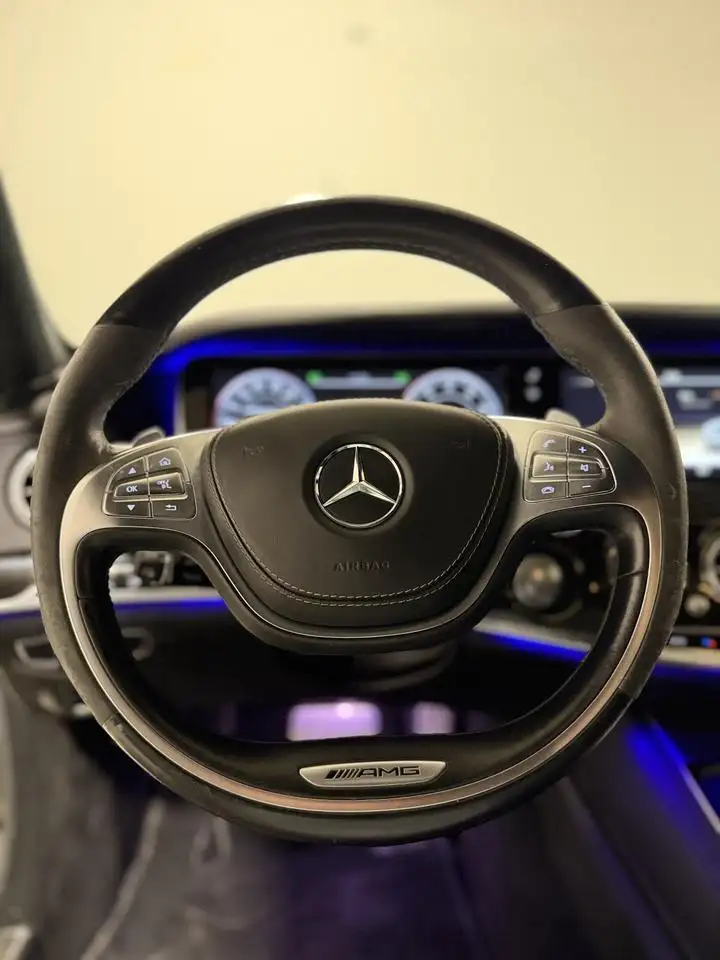 Mercedes-Benz S-Class снимка Mercedes-Benz S-Class