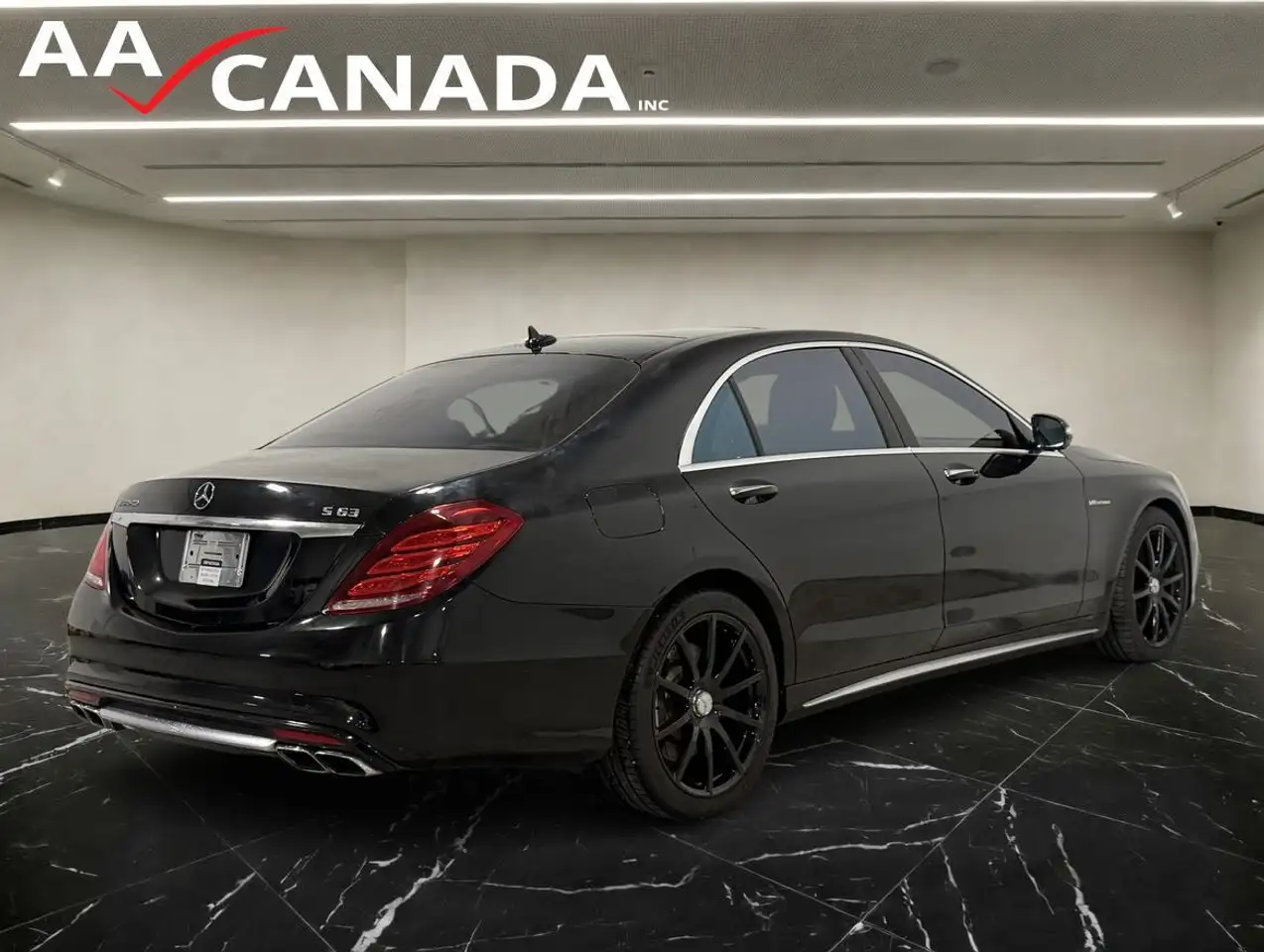 Mercedes-Benz S-Class снимка Mercedes-Benz S-Class