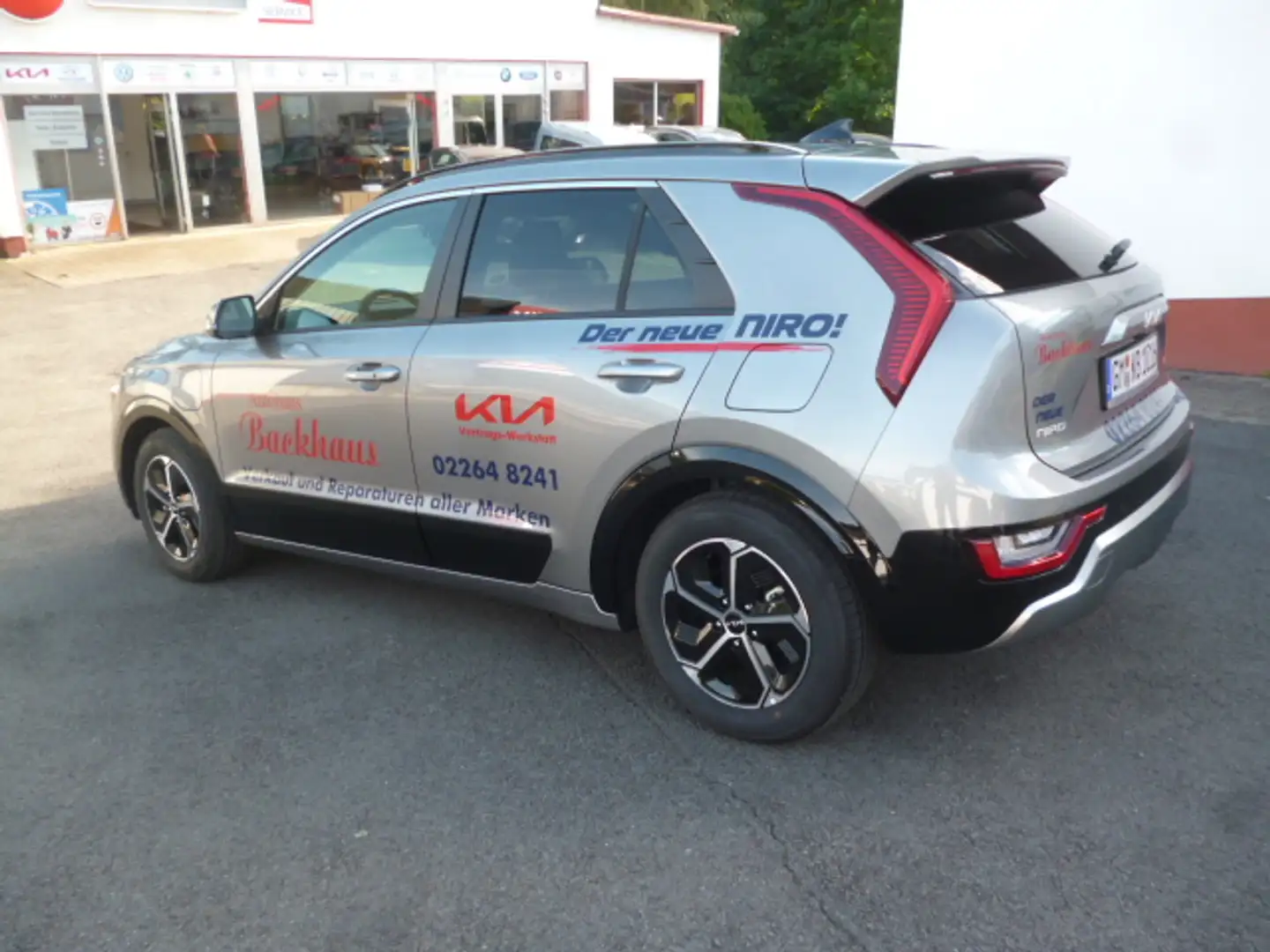 Kia Niro 1.6 GDI PHEV Aut. Vision Komfort Style Grau - 1