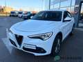Alfa Romeo Stelvio 2.2 t Business Q4 190cv auto Blanc - thumbnail 1