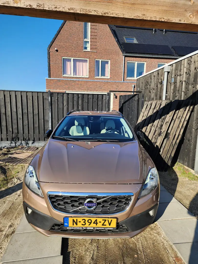 Volvo V40 Cross Country T5 AWD Geartronic Momentum - 1