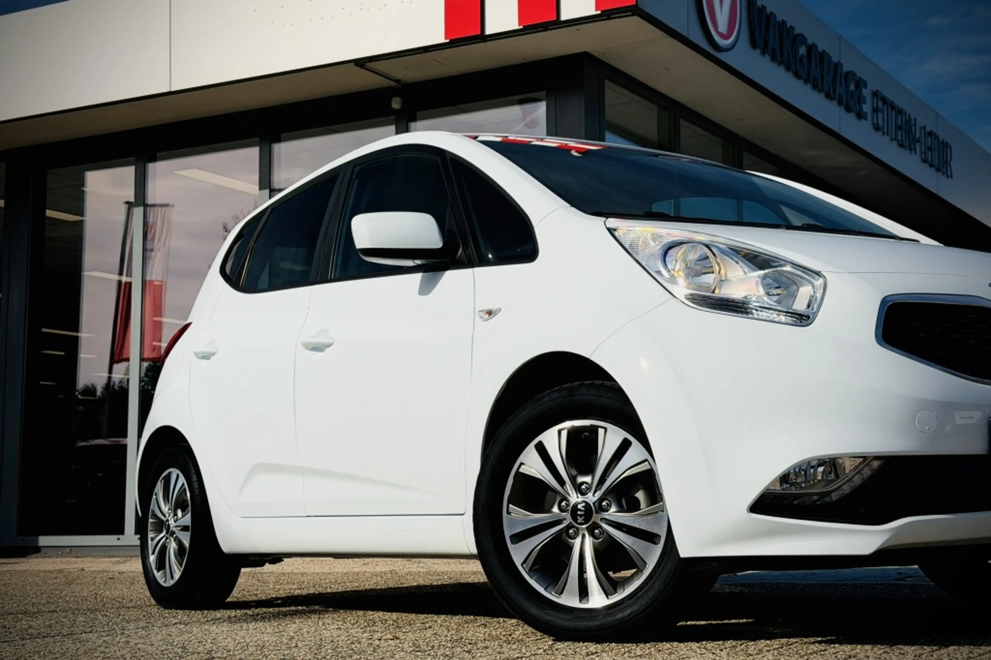 Kia Venga 1.4 CVVT First Edition | CAMERA | CRUISE | CLIMA | — photo 3