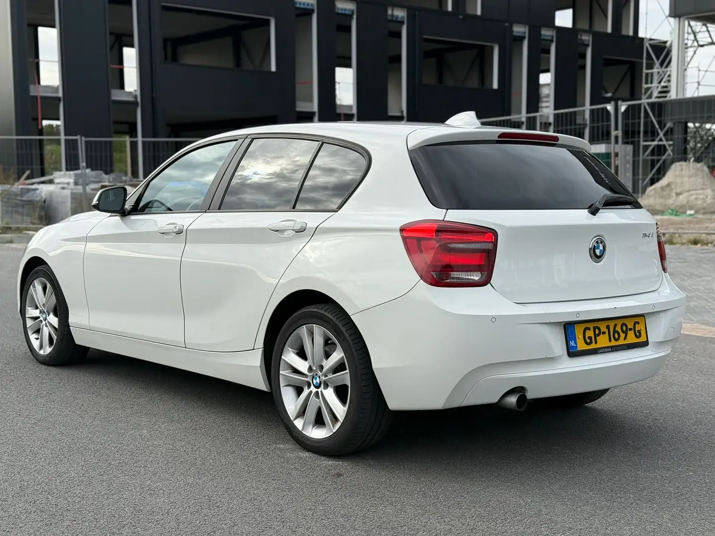 BMW 114 EDE Executive Wit - 2