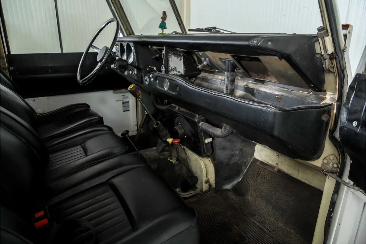 Land Rover Defender 88 serie III overdrive Santana, foto 12