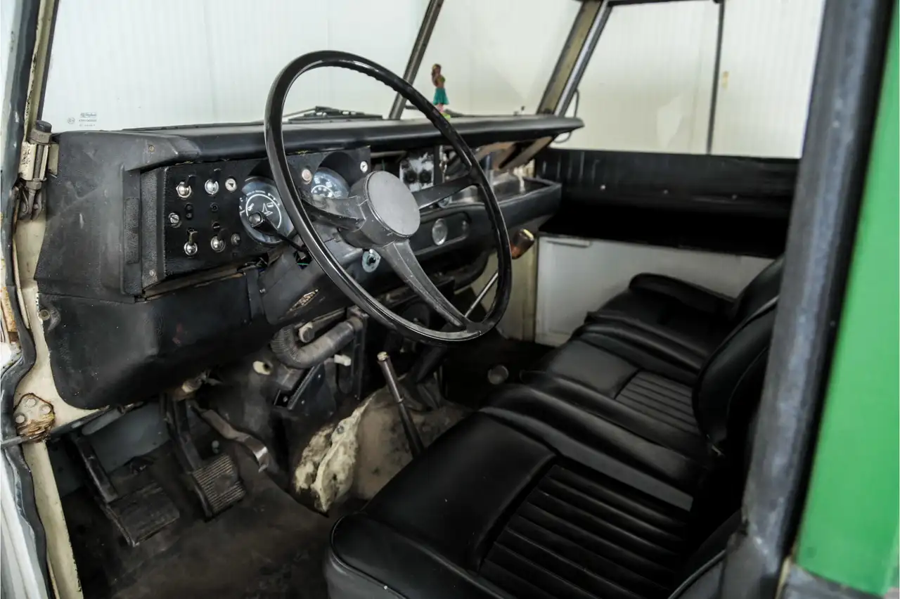 Land Rover Defender 88 serie III overdrive Santana, foto 11