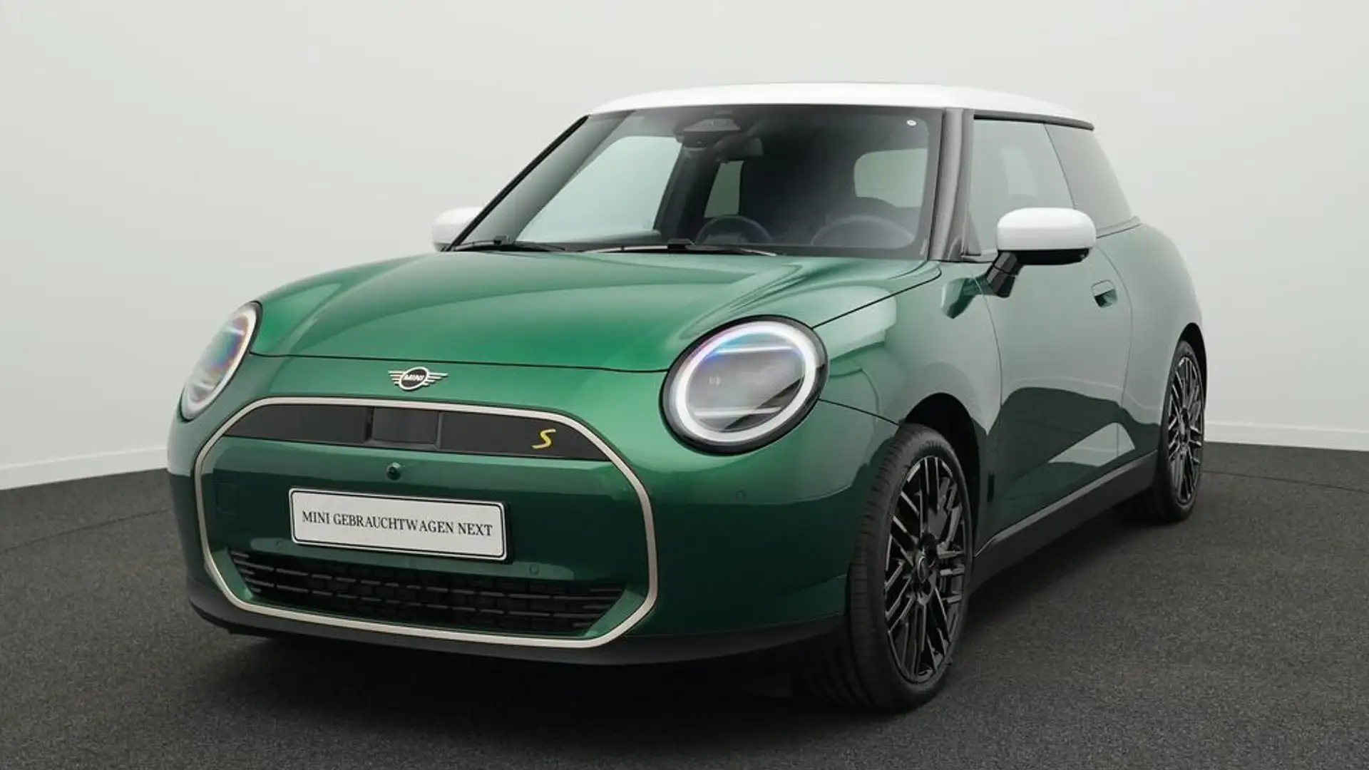 MINI Cooper SE Favoured Trim Grün - 1