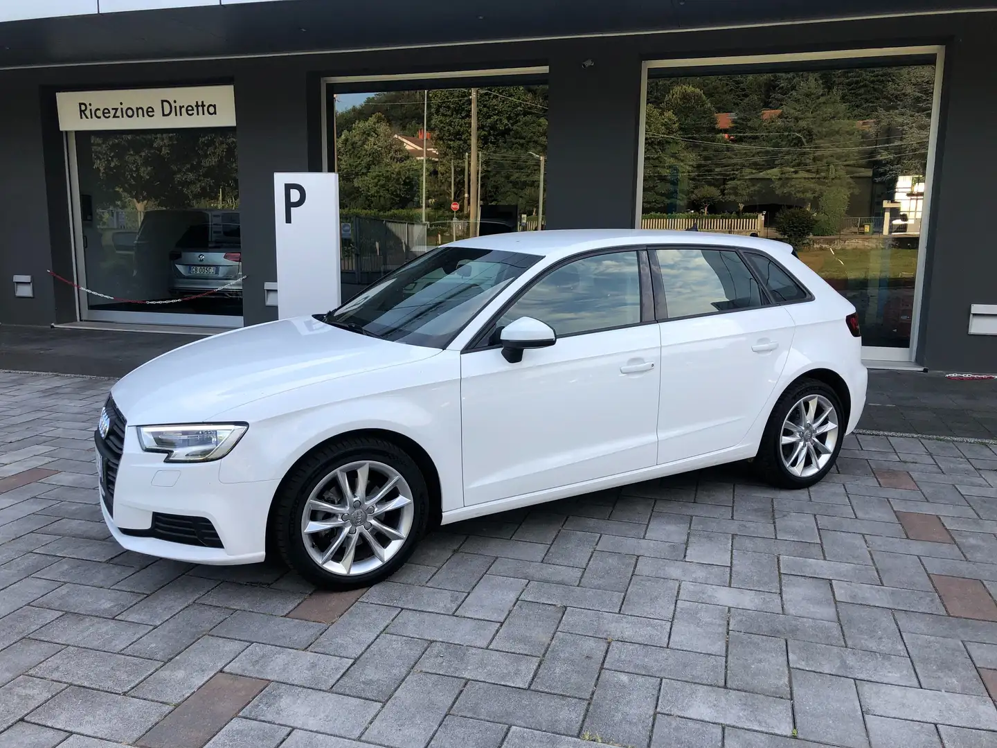 Audi A3 A3 III 2016 Sportback 30 1.0 tfsi SP116cv s-tronic Wit - 2