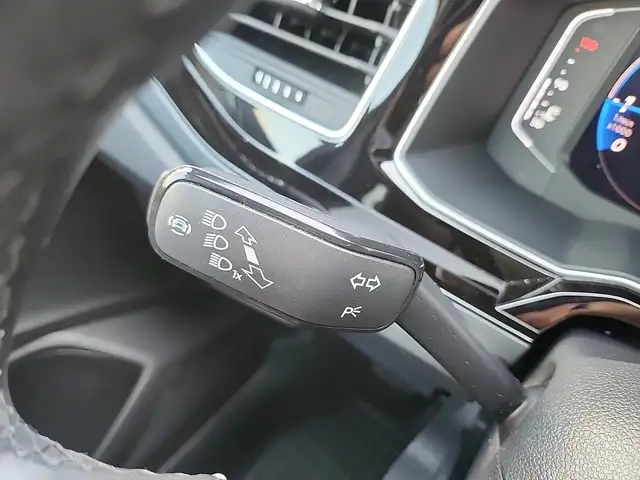 Volkswagen Taigo view 11
