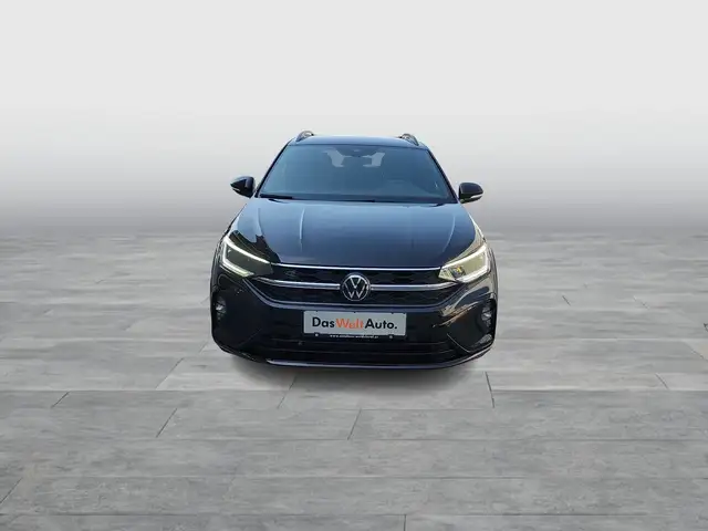 Volkswagen Taigo view 2