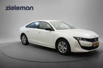 1.2 PureTech Automaat Business - Carplay, Camera,