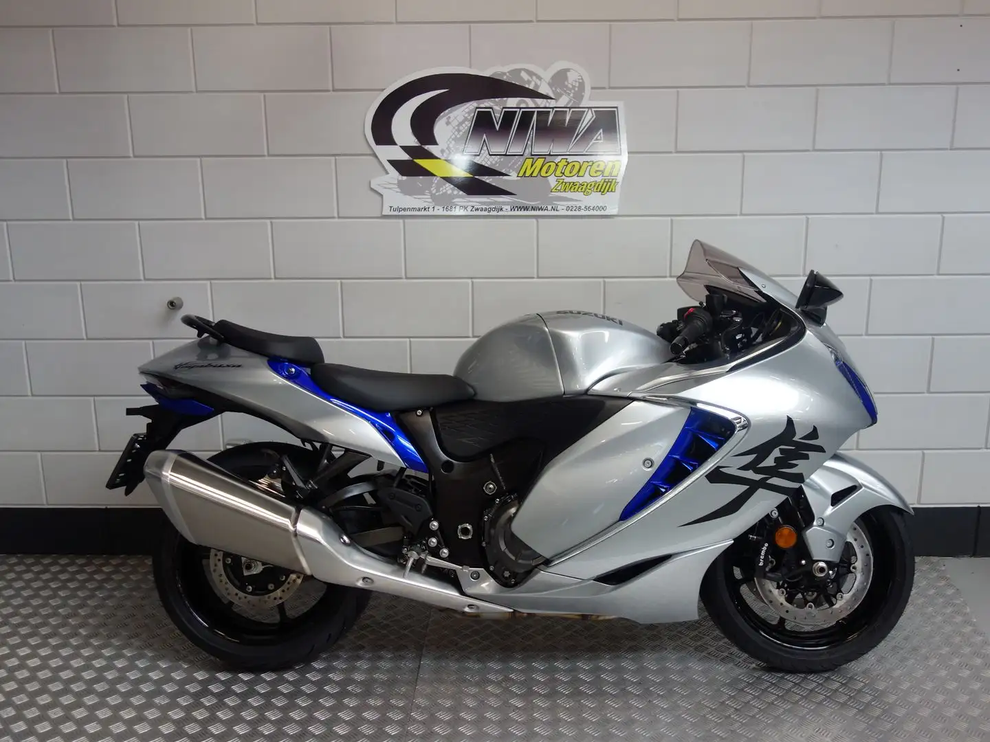 Suzuki GSX 1300 GSX-R HAYABUSA Blanc - 1