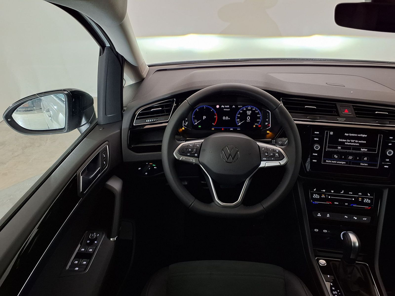 Volkswagen Touran Highline R-Line ACC|AHK|RFK|7-Sitze|LE... — photo 12