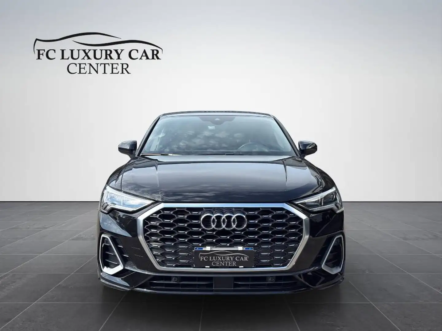 Audi Q3 2.0 150CV S line edition Sportback SPB Nero - 2