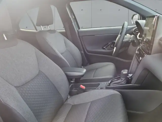 Toyota Yaris Cross view 10