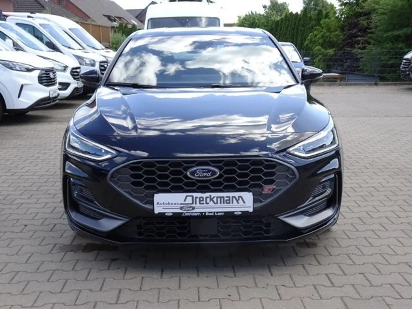 Ford Focus Lim. ST X Fekete - 2