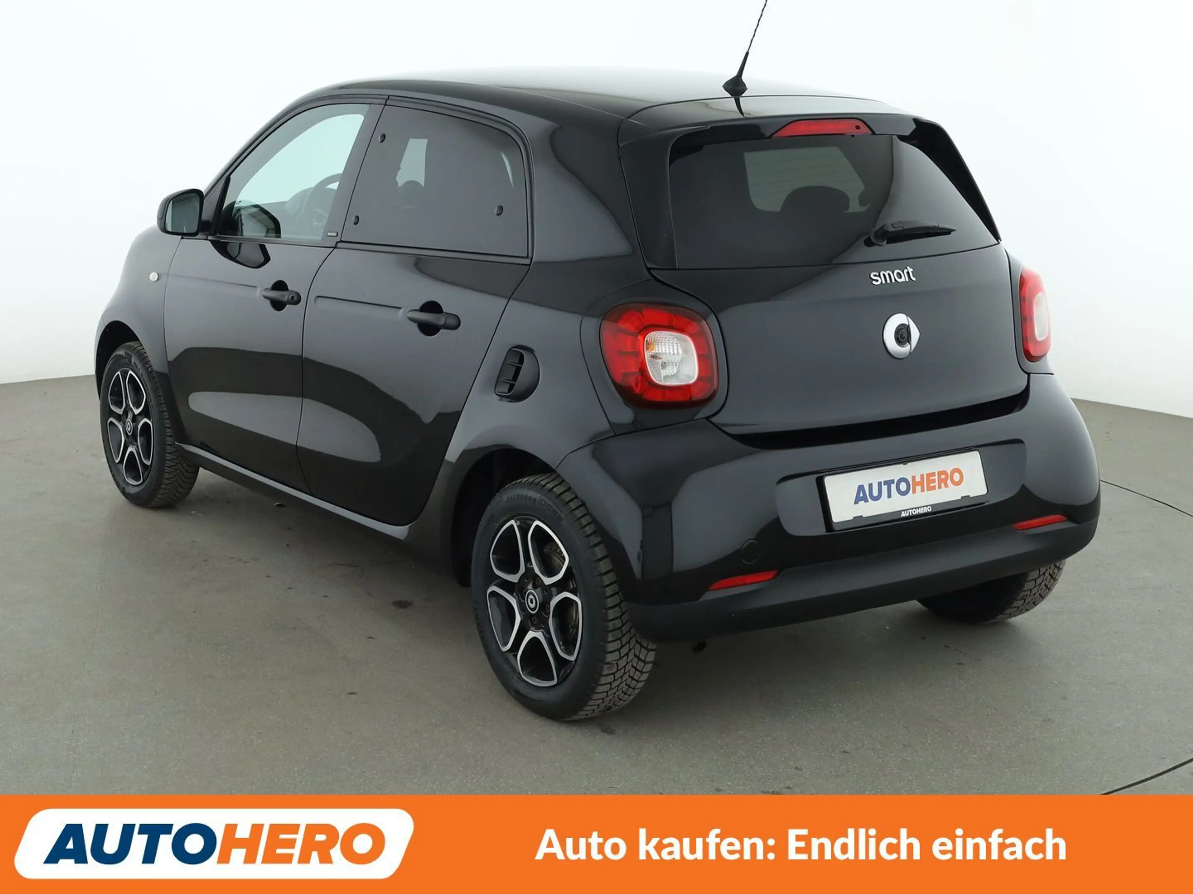 smart forFour 0.9 Turbo Basis passion Aut.*NAVI*TEMPO*CAM*SHZ* — photo 4