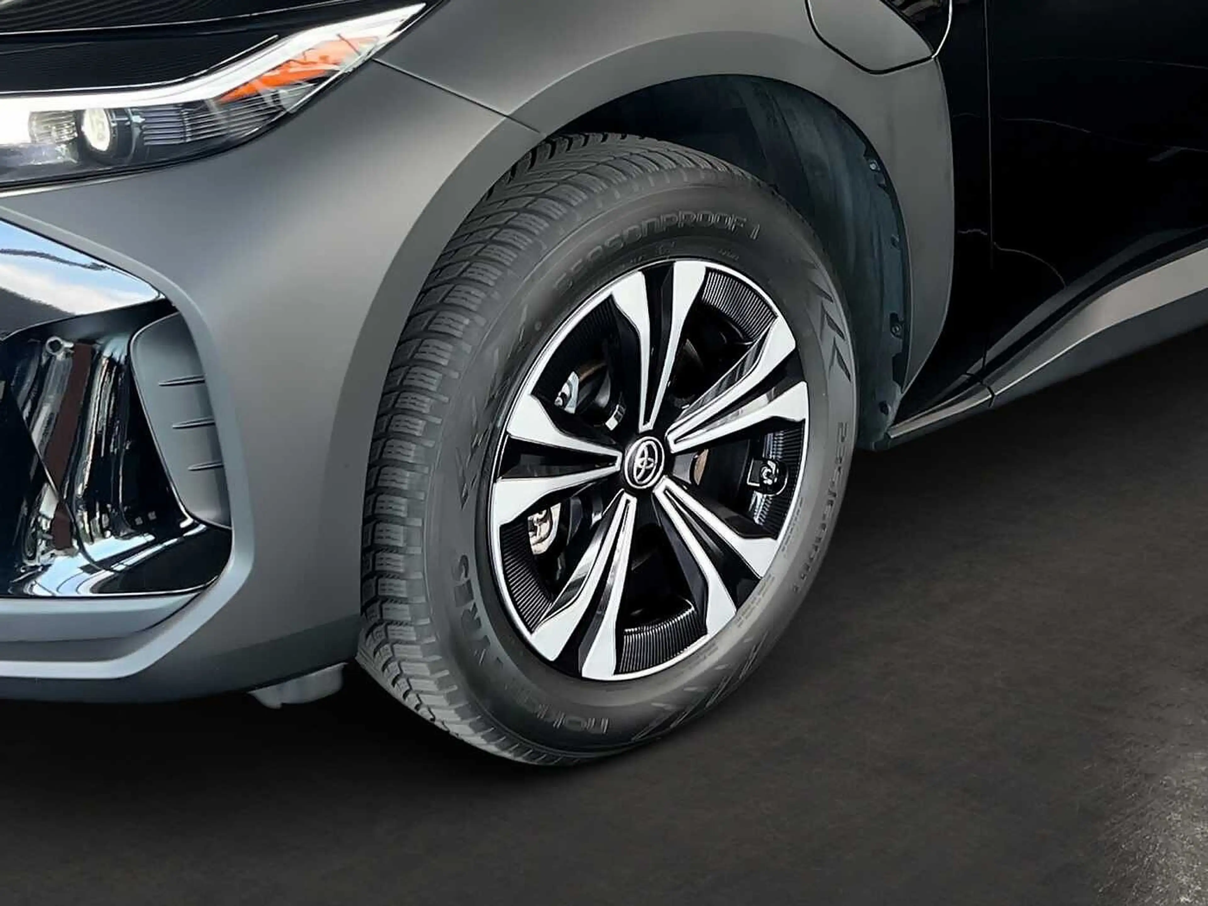 Toyota bZ4X Basis + Comfortpaket LED KLIMA KAMERA — photo 13