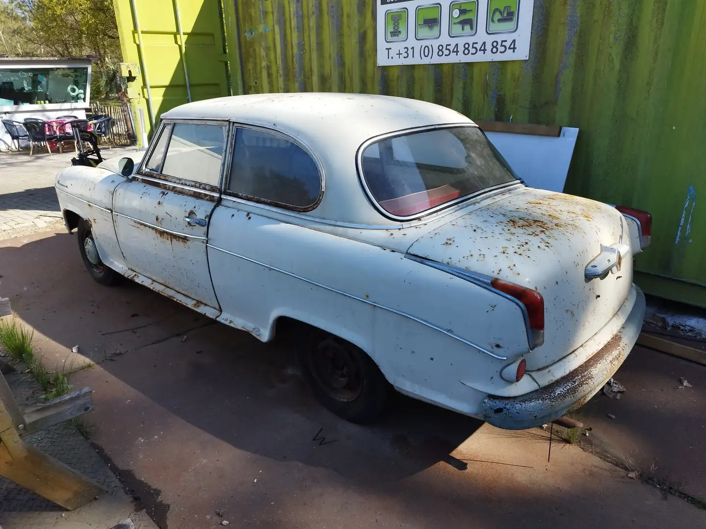 Borgward Isabella Weiß - 1