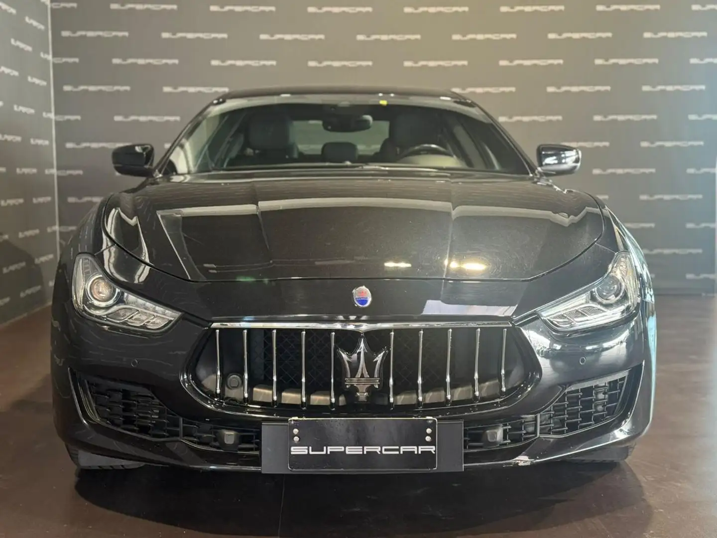 Maserati Ghibli V6 Diesel Schwarz - 2