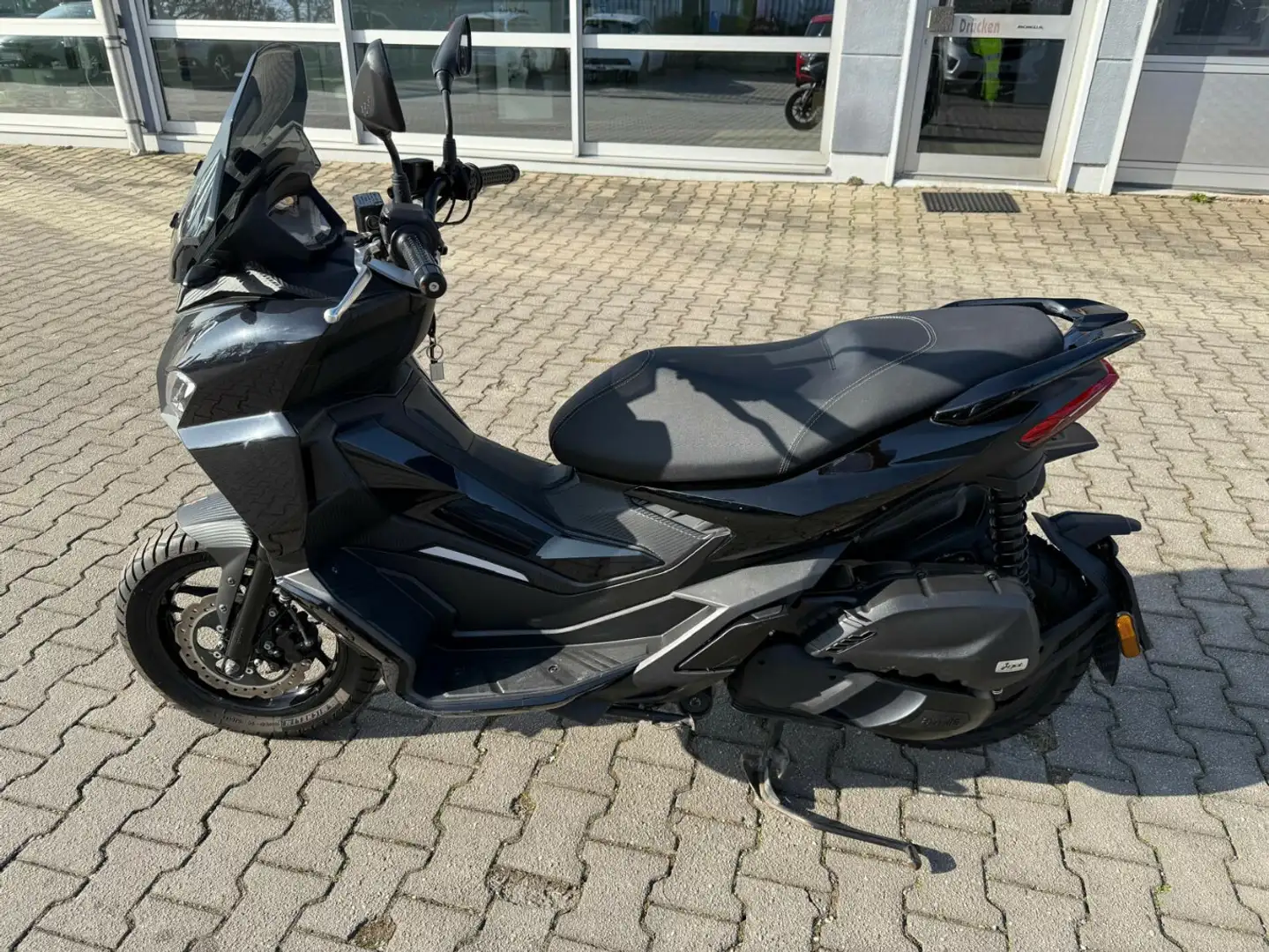 Aprilia SR-GT 125 *BLACK*USB* Schwarz - 2