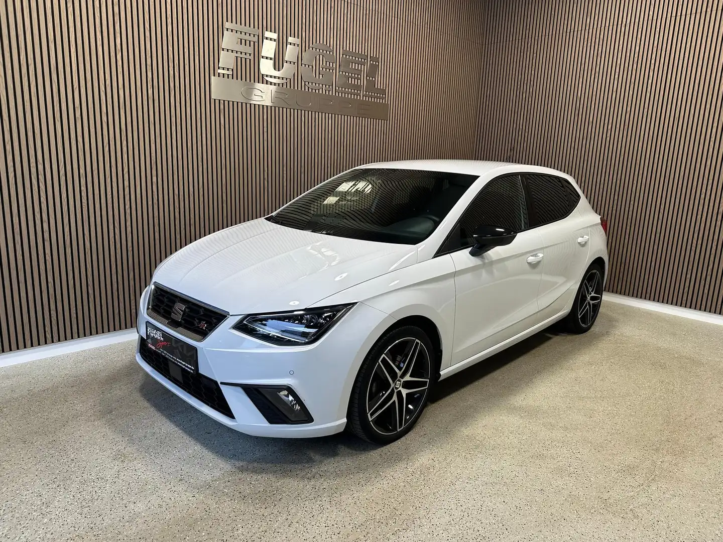 SEAT Ibiza 1.0 TSI FR LED|SHZ|Navi|RFK|virt. Cockpit|ALU Wit - 2