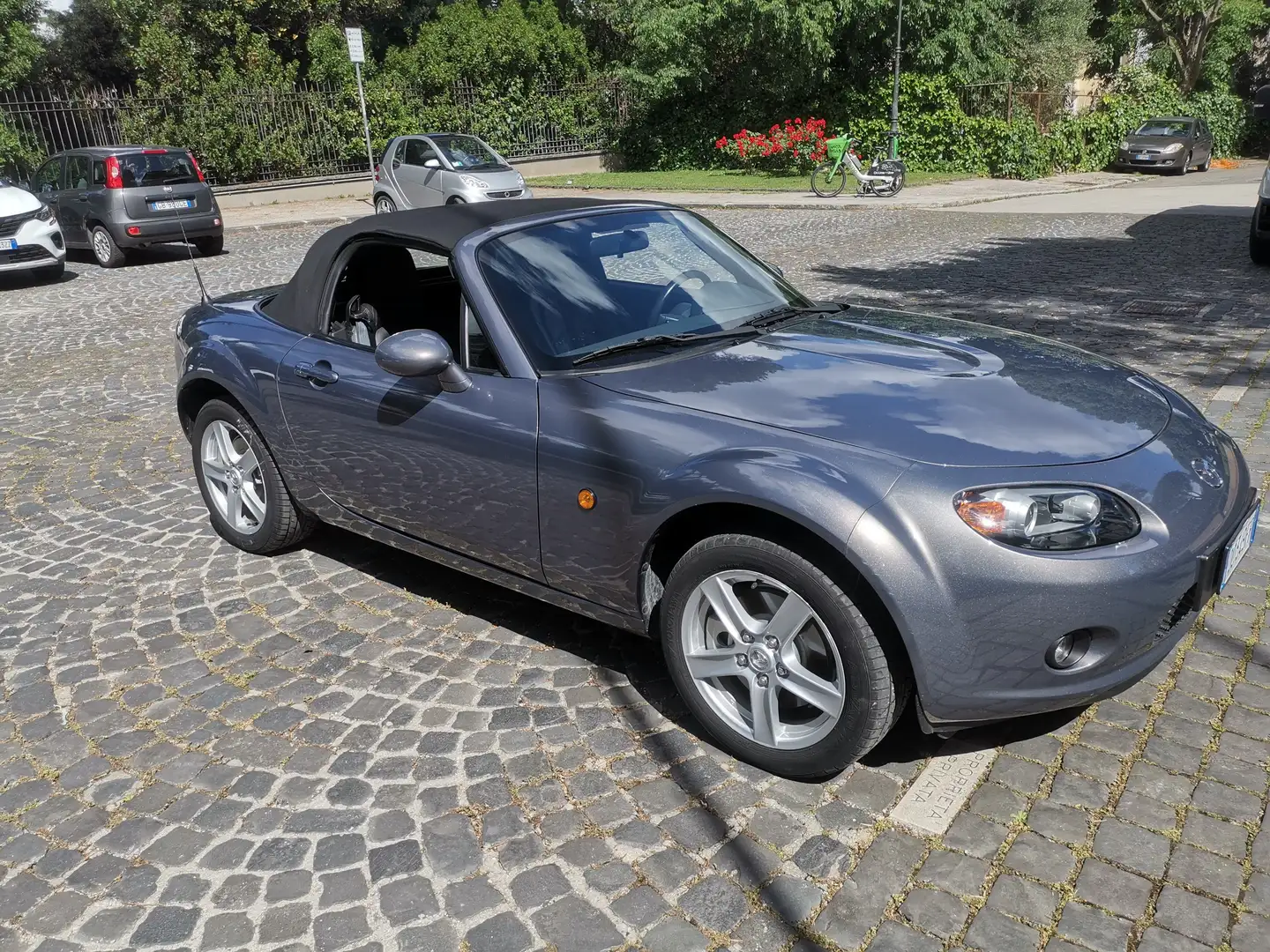 Mazda MX-5 MX-5 III 2006 1.8 Fire (high) Grigio - 2