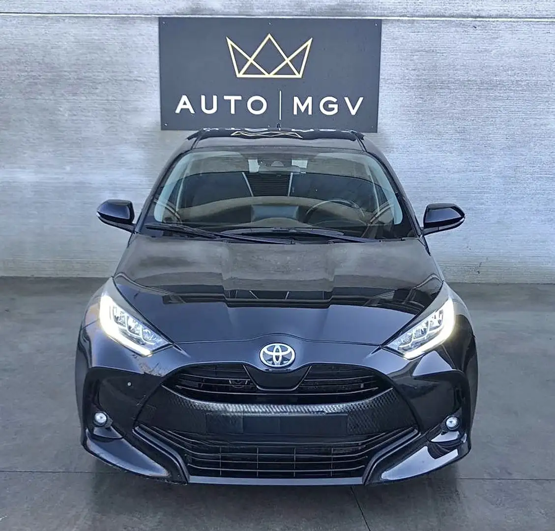 Toyota Yaris Yaris IV 1.0 Trend * SUPER PROMO Schwarz - 2