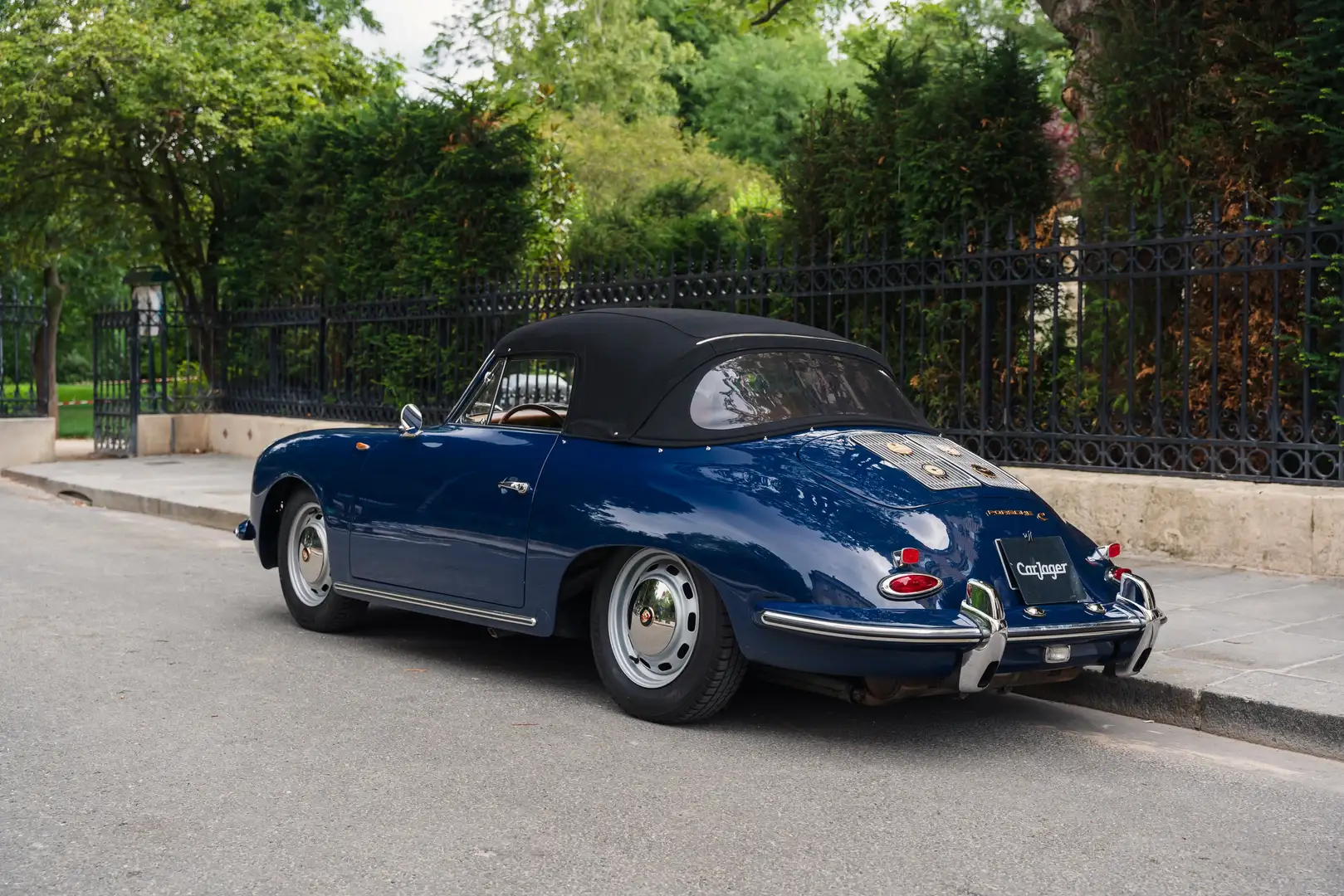 Porsche 356 C Cabrio 1600 - Fully restored Azul - 2