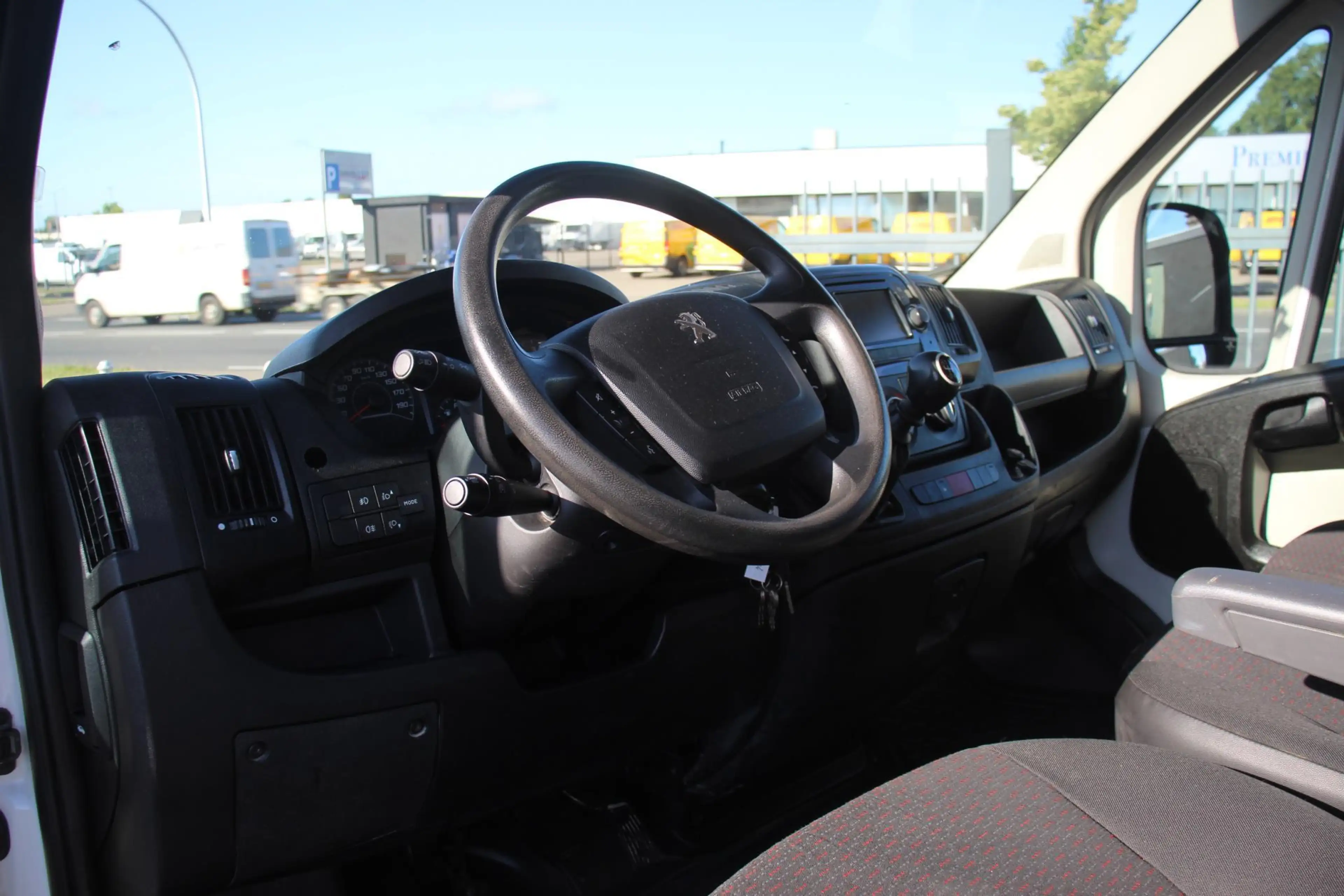 Peugeot Boxer 2.0 HDI 130 pk L4 Kipper Airco, Navi Cruise Contro — photo 21