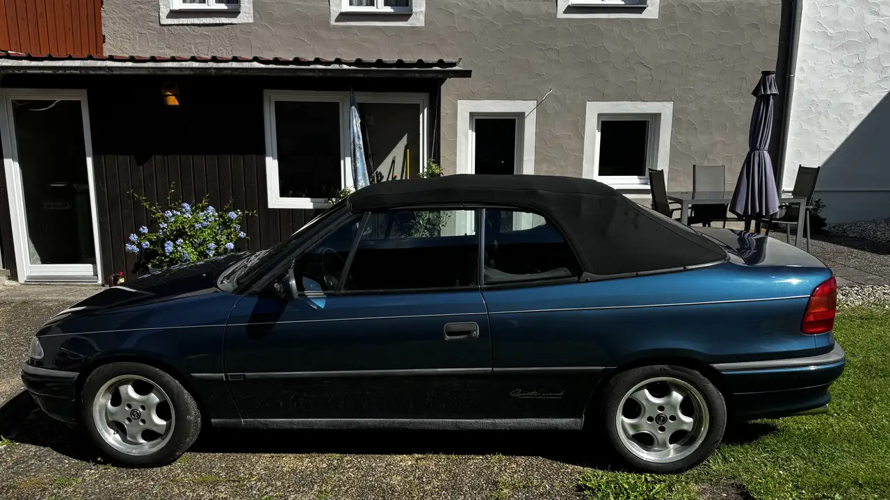 Opel Astra Cabrio 1.6i Ambiente, foto 2