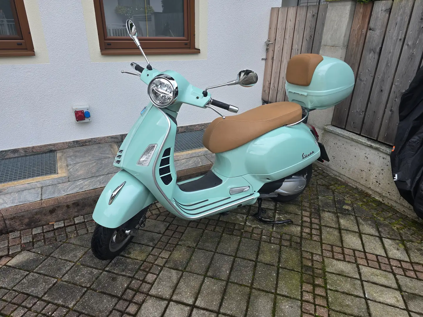 Vespa GTS Super Sport 300 Zöld - 2