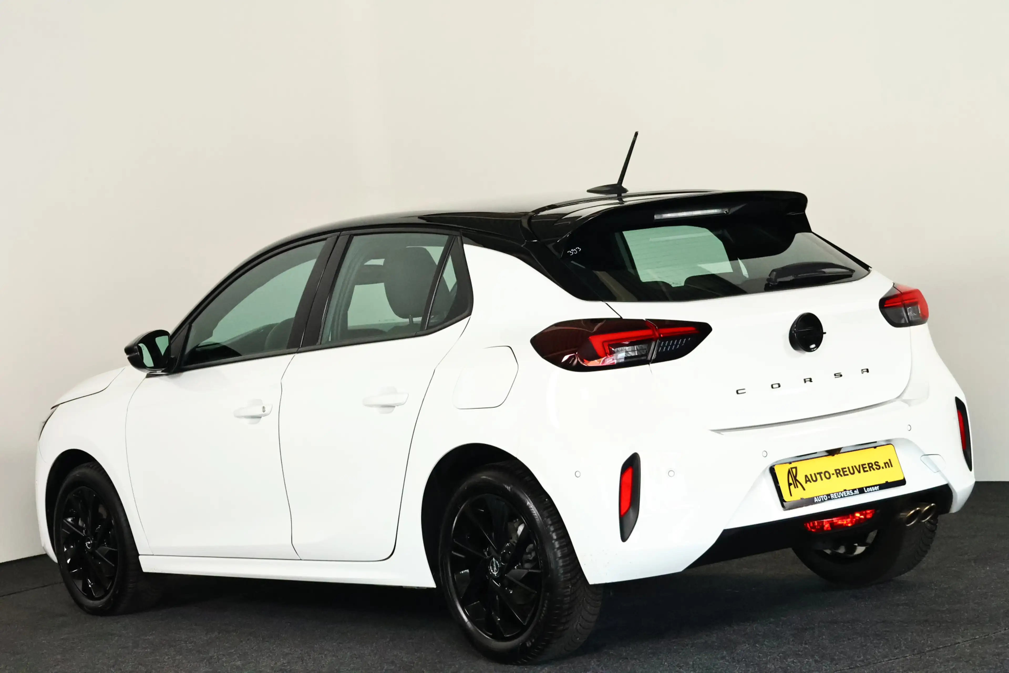 Opel Corsa 1.2 Turbo GS / CarPlay / LED / Cam / Allseason — photo 6
